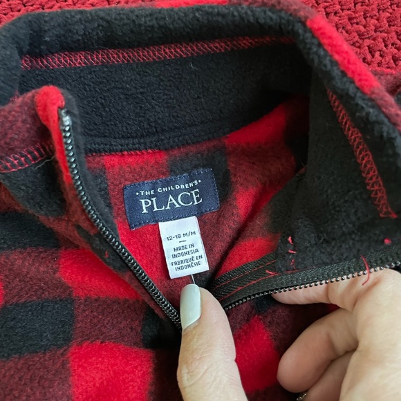 NWT - Quarter-zip Fleece - Children’s Place - 12/18 months - Picture 2 of 4